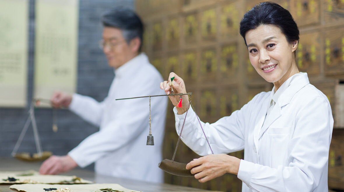 Medycyna chińska a współczesne podejście do zdrowia: Integracja tradycji z nowoczesnością