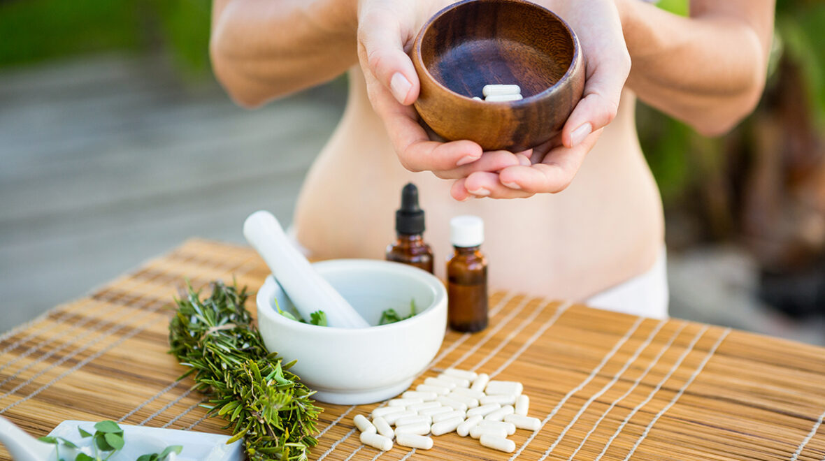 Dlaczego warto wybrać naturopatię w uzupełnieniu tradycyjnych metod leczenia?